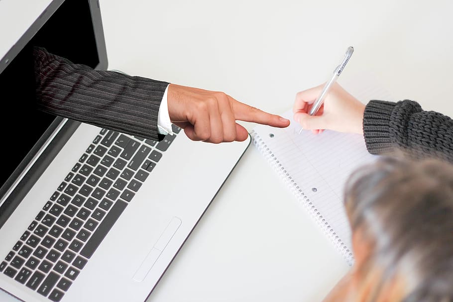 Things to know: Hire The Right Online Board Exam Preparation Classes 12And Score Good Marks